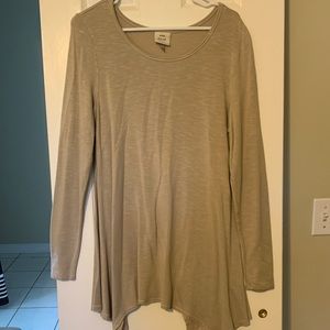 Long sleeve Cream top